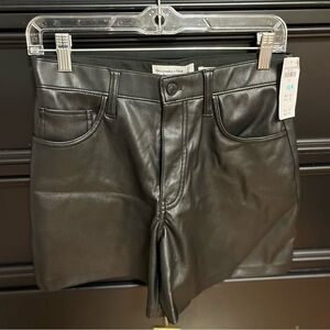NWT Abercrombie & Fitch Vegan Leather Black Shorts. Size 4/27.